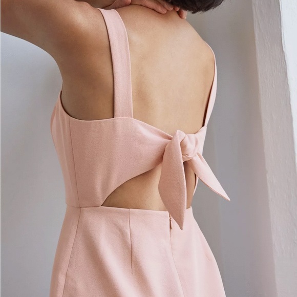 Aperture dress from Aritzia 🤍 - Picture 2 of 9